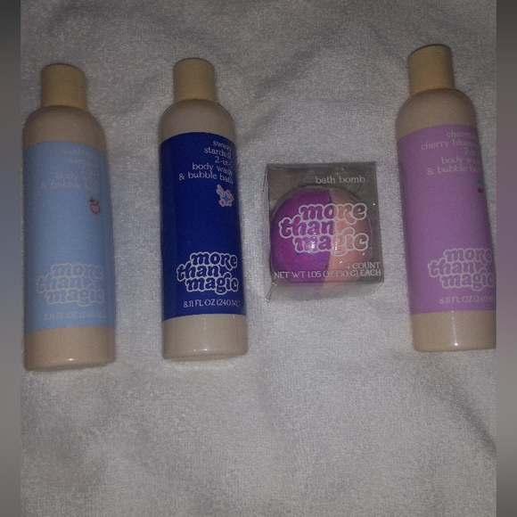 MOMMY AND DAUGHTER VARIETY SELF CARE KIT. NEW WITH TAGS. - Picture 13 of 14